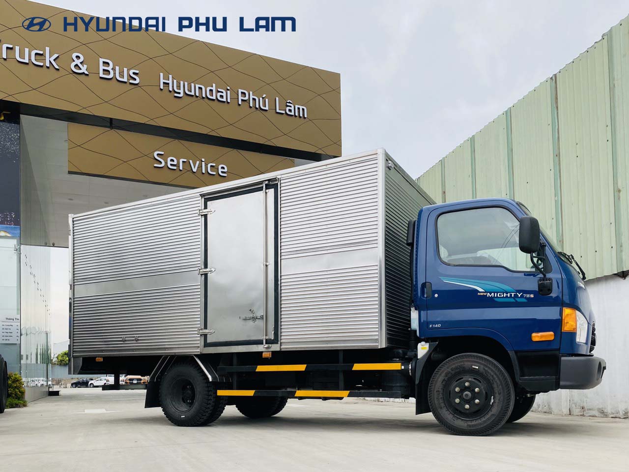 Xe tải New Mighty 75S Thùng mui bạt